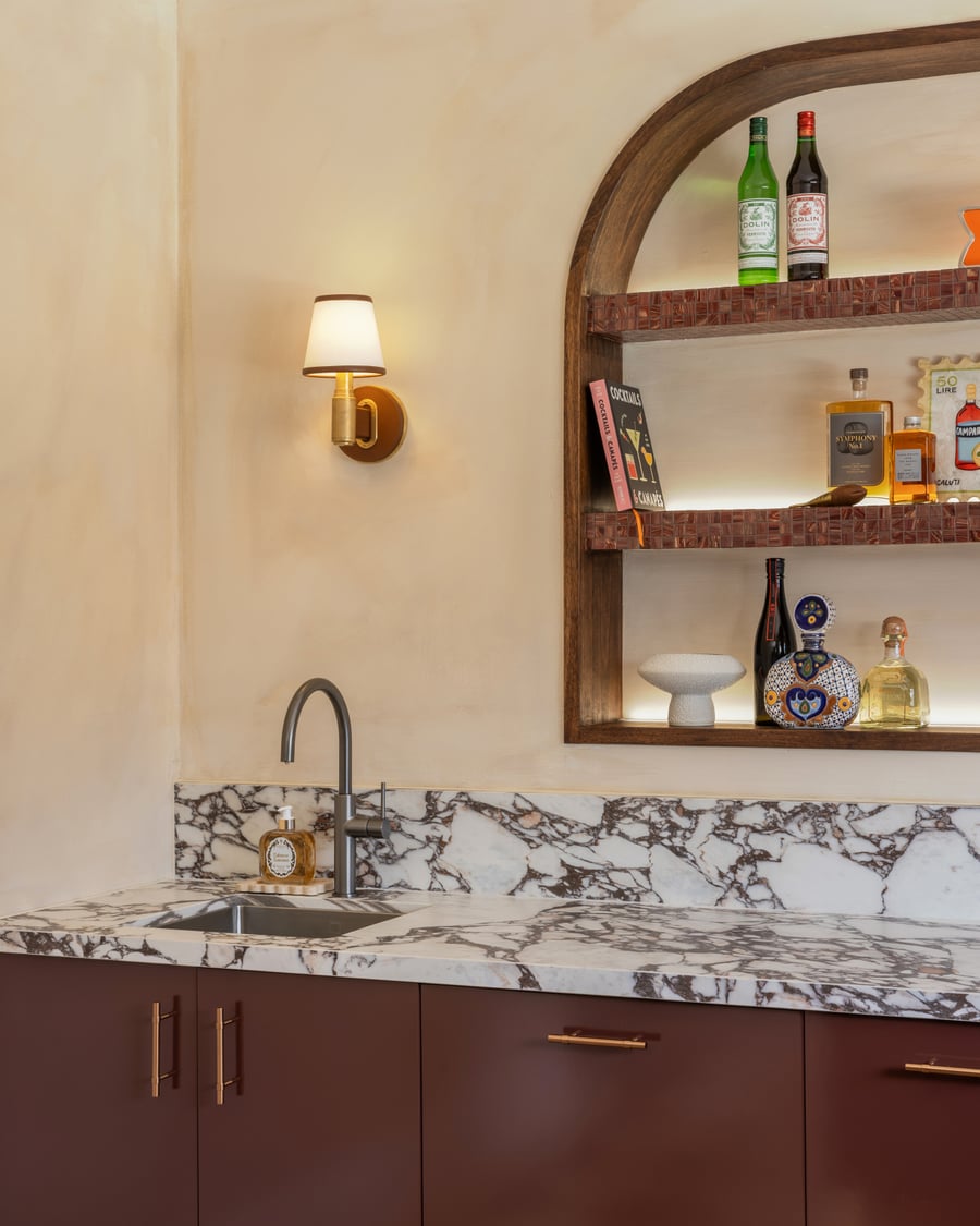 Calacatta Wet Bar, Paradise Waters