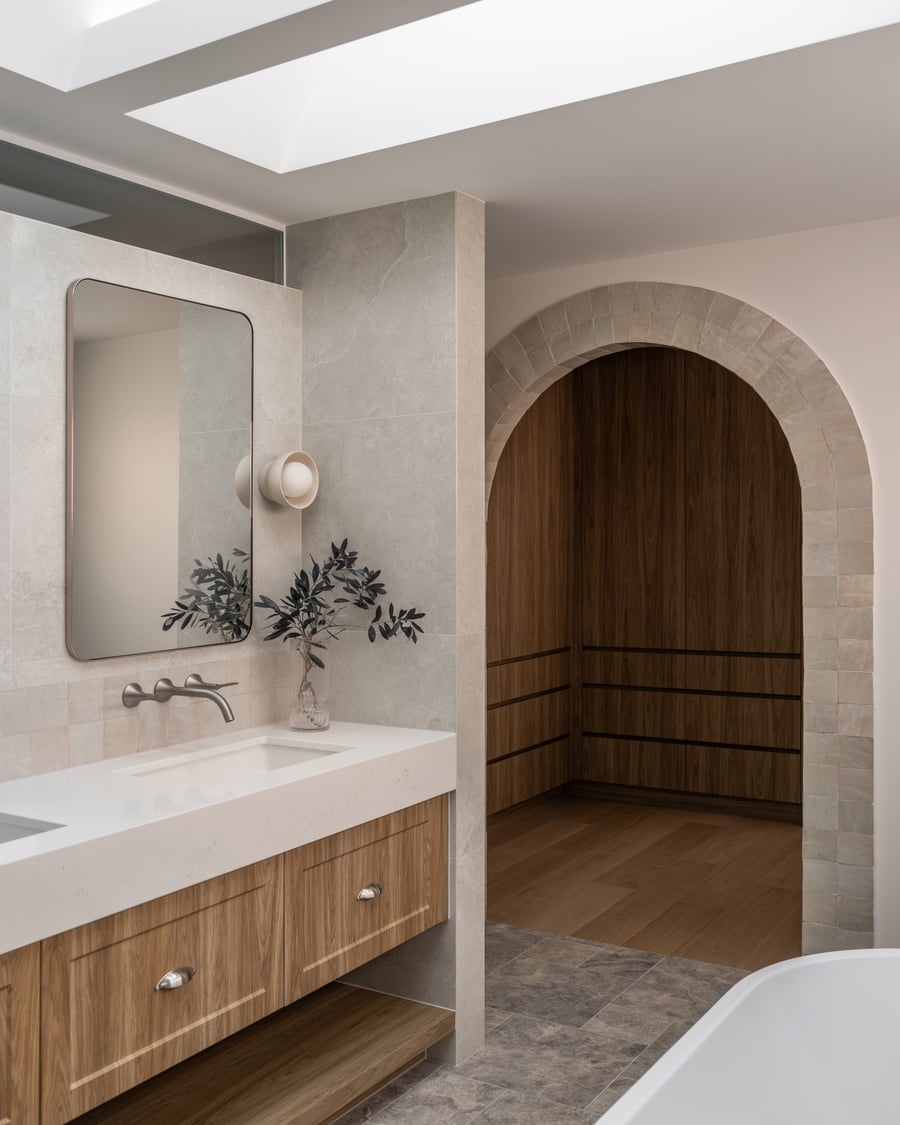 Arched Robe & Ensuite, Palm Beach
